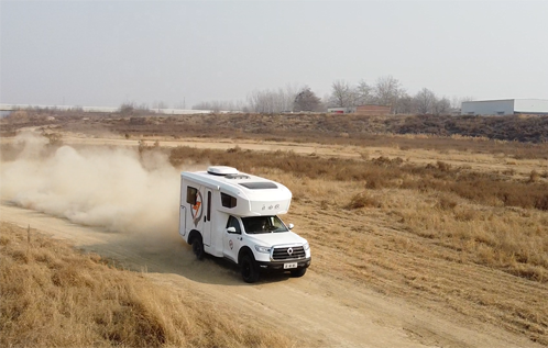 自由炮自動(dòng)檔、四驅(qū)房車(chē)，值得選擇